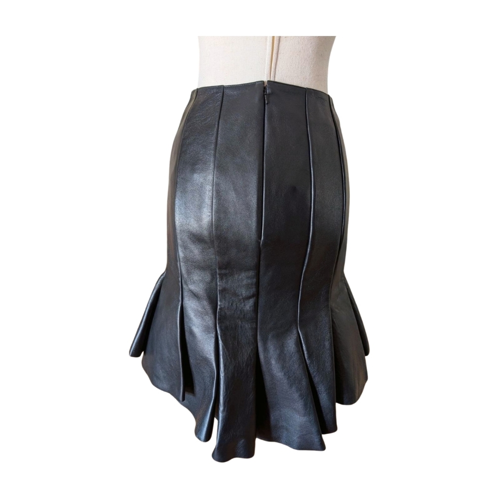 NWT Alexander McQueen Black and Red Bi Color Leather‎ Skirt from 2020 Collection - Picture 7 of 14